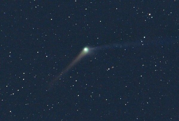 El espectáculo del cometa Catalina que podrá verse este fin de semana desde la Tierra Comet-catalina-11-24-2015-michael-jaeger-e1448841637720
